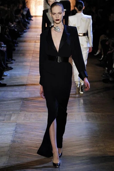 Look 34